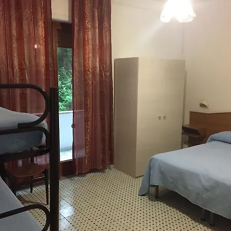 Готель Cavour 3*