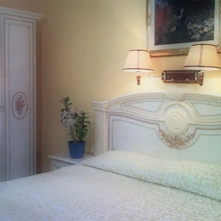 Cavour Готель 3*