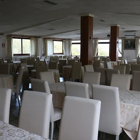 Cavour 3* Сорренто