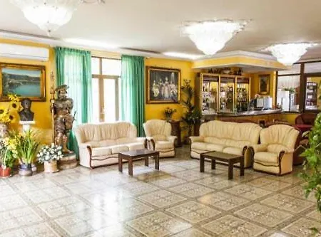 Отель Cavour 3*