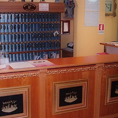 Cavour Отель Сорренто