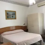 Cavour Ξενοδοχείο